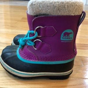 Toddler size 10 Sorel Boots